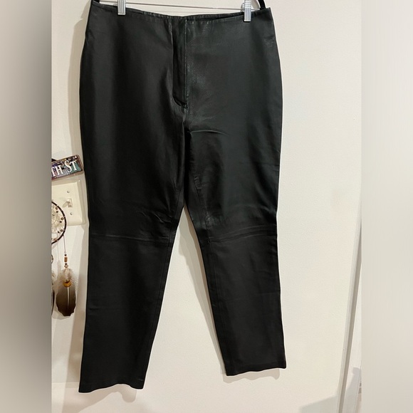 Newport news leather women pant size16. G-18 - Picture 1 of 7